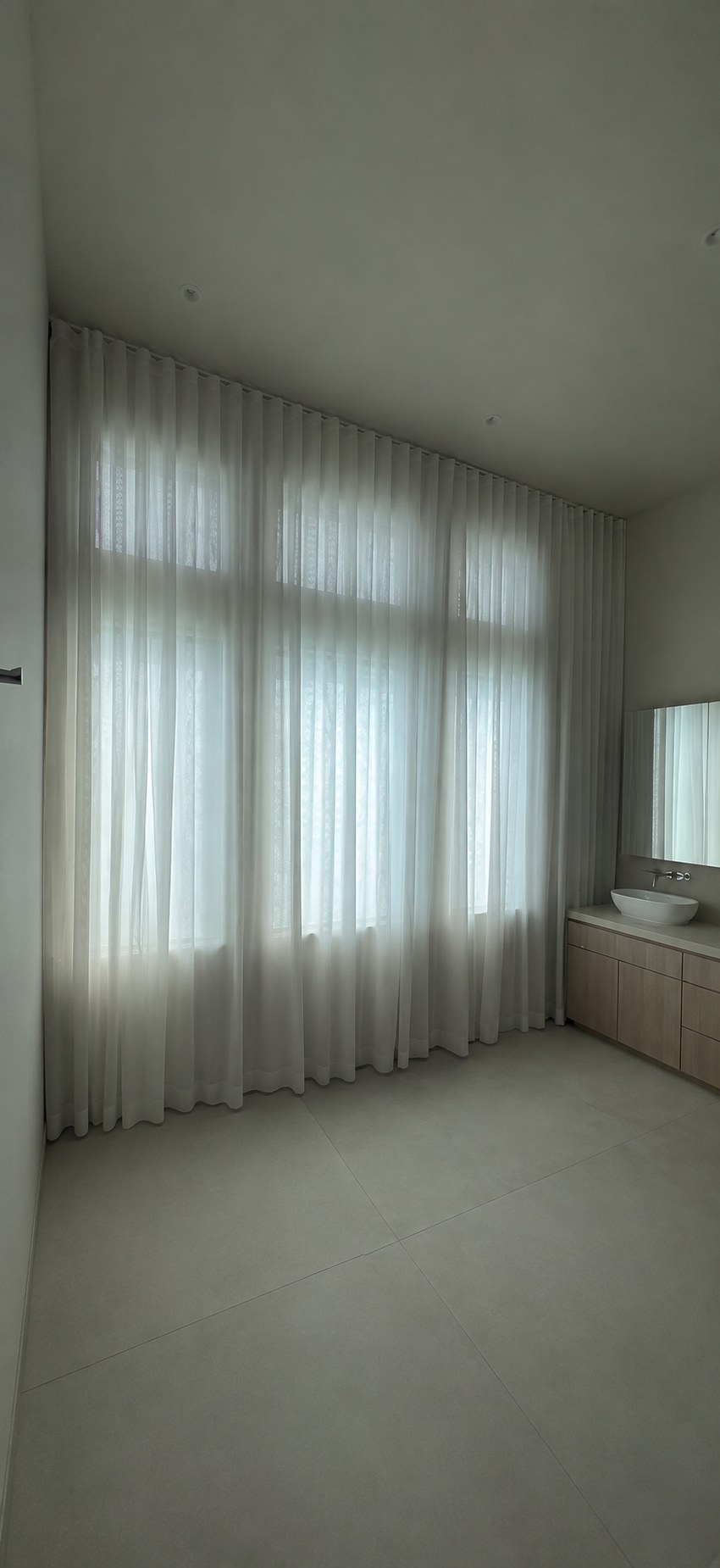 Primary Bath Sheers